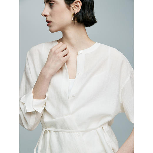 棉仓362604017初棉麻混纺系带圆领衬衫 商品图3