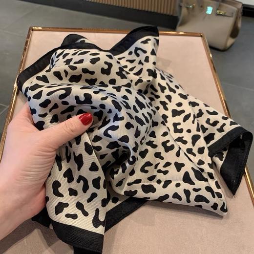 优选丨（速抢 史低大漏！秒杀价59元任选三件 设满减加购立减）丝巾女2025新款时尚复古系脖高级感方巾配饰 夏季百搭头巾披肩 商品图10