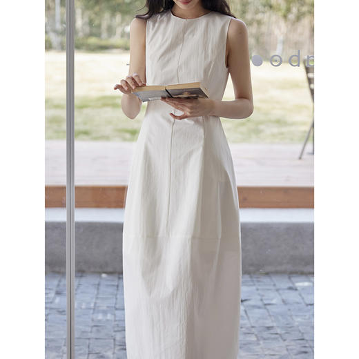 *【IC】法式无袖白色连衣裙女夏拼接收腰黑色领证背心裙花苞长裙 商品图2