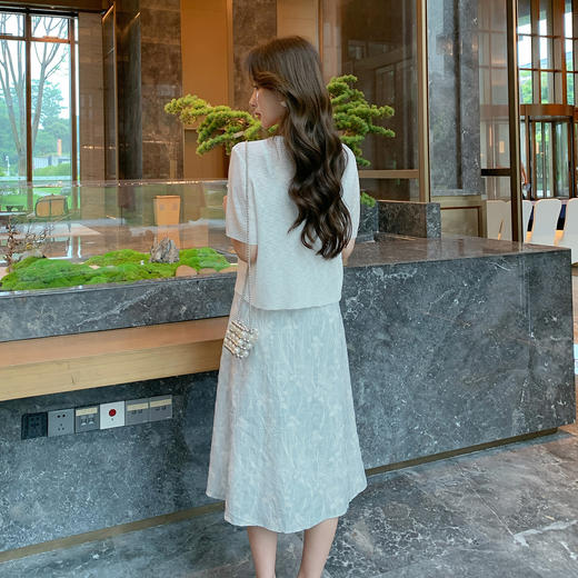 奢姿大码女装2025夏季减龄木耳边拼接两件套胖妹妹吊带时尚套装9952990558AB/吊带裙9952890558B /上衣9652622088A 商品图3