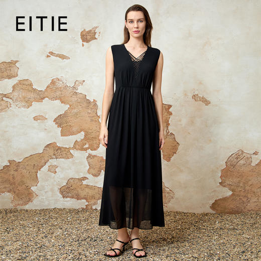 EITIE爱特爱法式高级感V领无袖小众设计收腰连衣裙2025夏新款8207929 商品图0