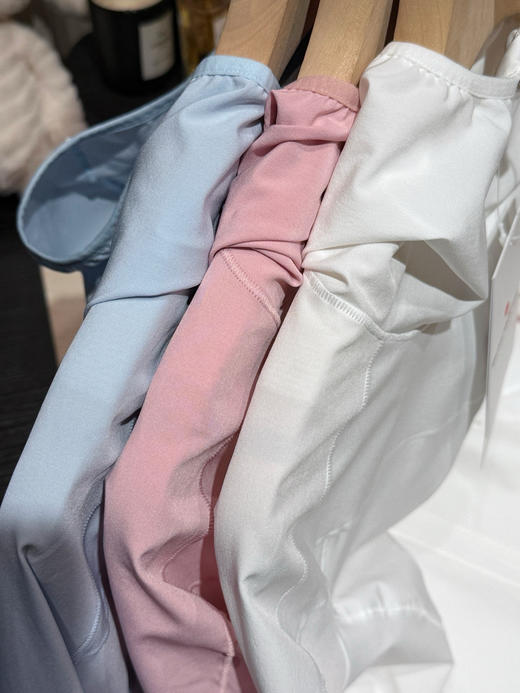 加拿大版lu轻薄防晒健身夹克 商品图9