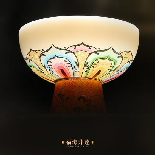 【七彩莲花 步步高升】福海升莲羊脂玉瓷高脚水杯，徐建勇大师签章 疑脂似玉 莹润透光  送礼佳品 好物相伴 商品图4