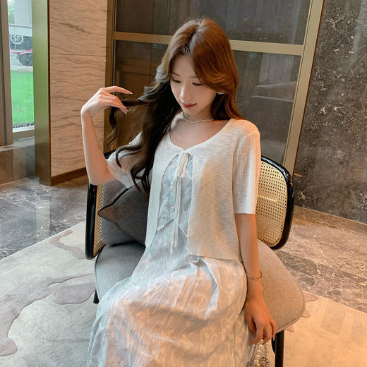 奢姿大码女装2025夏季减龄木耳边拼接两件套胖妹妹吊带时尚套装9952990558AB/吊带裙9952890558B /上衣9652622088A 商品图2