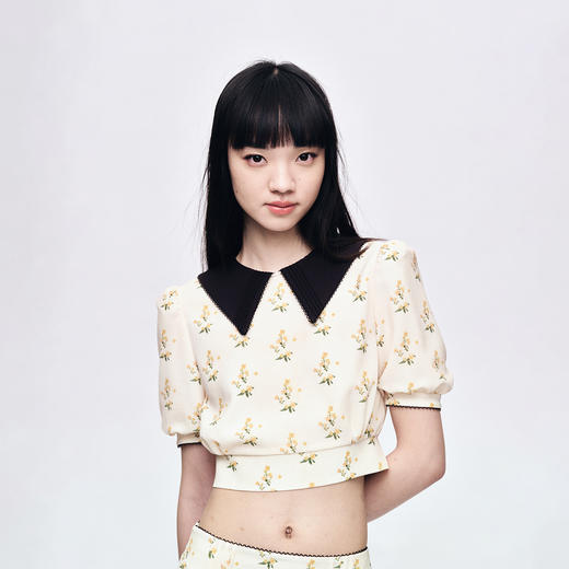 HERLIAN 2025年夏季新品女士复古V领泡泡袖拼色碎花上衣 商品图0