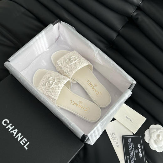 CHANEL香奈儿 新款书包扣拖鞋 编织设计 圆头平底 防滑一字拖鞋 女款 白色（HC） 商品图7