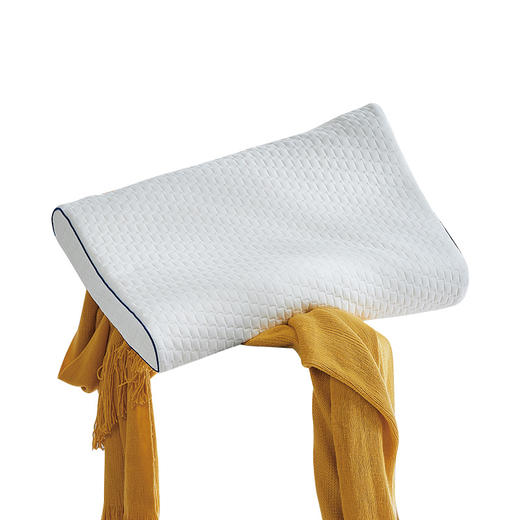 富安娜臻逸泰国进口呵护乳胶枕 商品图5