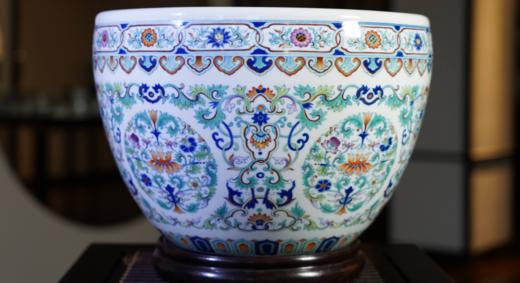 斗彩团花纹风水缸 商品图0