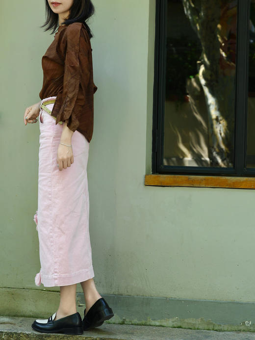 TYNVIE 露肩荷叶边衬衫 - 大地色 商品图12