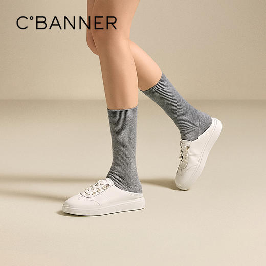 千百度圆头小白鞋休闲板鞋女款舒适时尚运动休闲鞋A25470007 商品图0