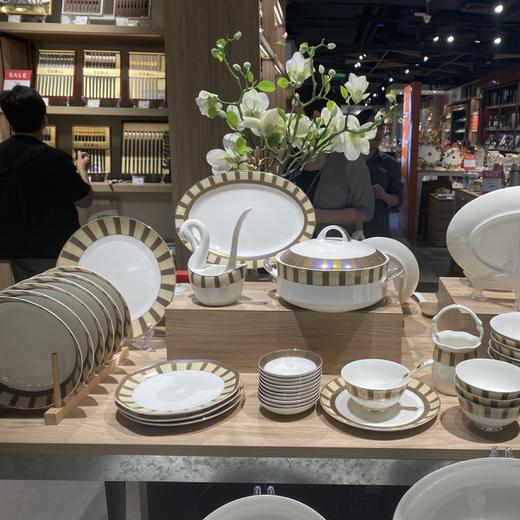 【清仓特惠3折，仅1套，无货退款】品物攸宜阳光序曲52头10人用骨质瓷餐具 商品图0