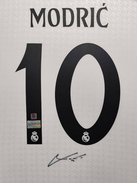 收藏系列 莫德里奇 皇马队10号 24/25 亲笔签名球衣 商品图2