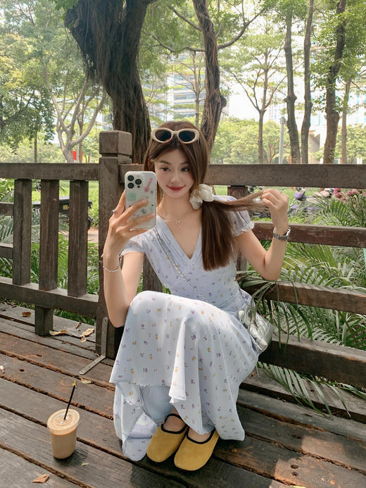 <曾小咸推荐>新品现货秒杀！卖完下架不再补 ！微信粉丝打折价！！碎花连衣裙 日常189.99/件 立减60 秒杀129.99/件！！ 商品图8