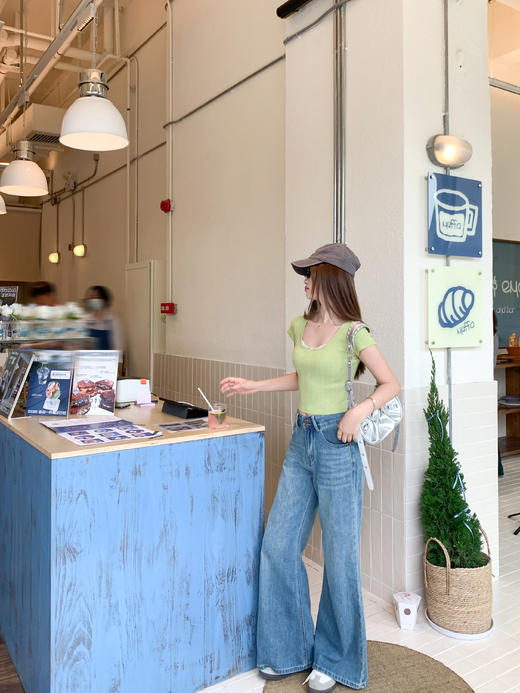 【110元任选3件】现货秒杀！卖完下架不再补 ！微信粉丝打折价！！ 蕾丝边短款短袖T恤 商品图7