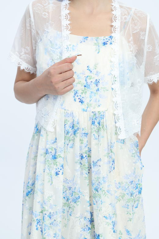 伯妮斯茵 | 温柔仙气 白色蕾丝网纱外披 短袖开衫设计 精致花边装饰 夏日防晒款  蕾丝花边透视短款小坎肩  SZ2A03-皓、漆黑 商品图1