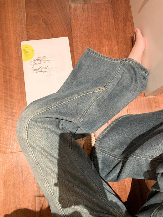 <曾小咸推荐>新品现货秒杀！卖完下架不再补 ！微信粉丝打折价！！复古弧形牛仔阔腿裤 日常189.99/件 立减80 秒杀109.99/件！！ 商品图8