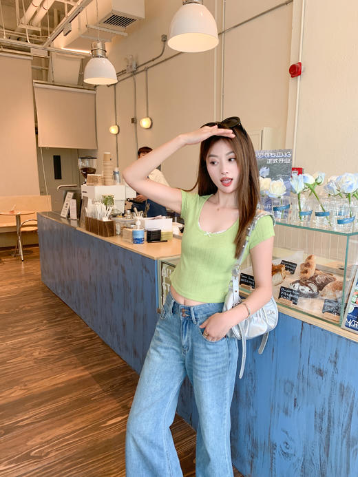 【110元任选3件】现货秒杀！卖完下架不再补 ！微信粉丝打折价！！ 蕾丝边短款短袖T恤 商品图5