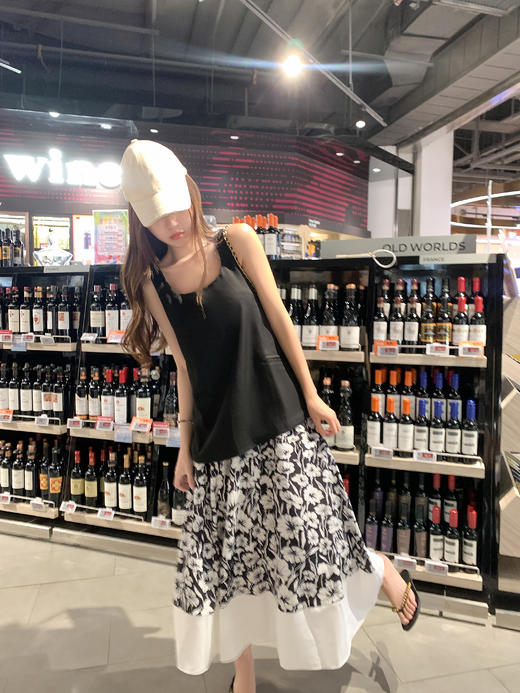 <曾小咸推荐>现货秒杀！微信超特价！黑色背心 日常109.99 立减50 秒杀59.99！碎花半身裙 秒杀79.99！ 商品图9