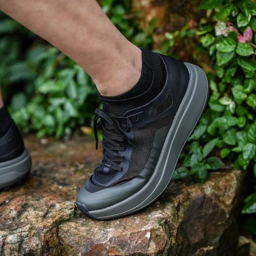 袅平替高端压胶V底登山徒步越野男女鞋 商品图2