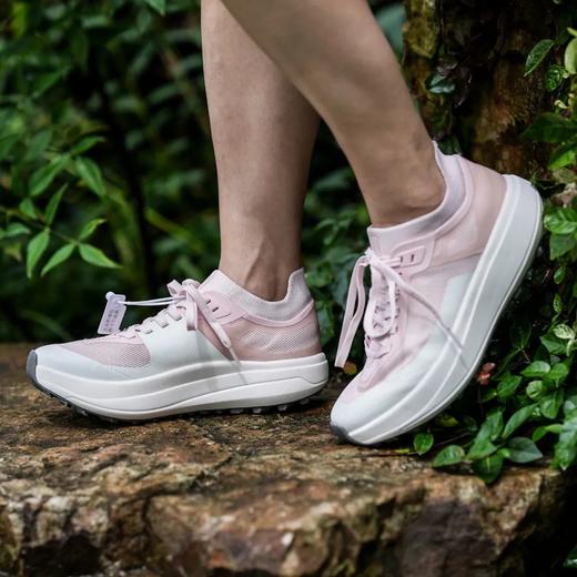 袅平替高端压胶V底登山徒步越野男女鞋 商品图1