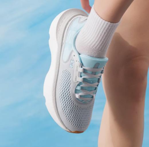 【12.13圣诞专享礼遇】
安德玛 UA Infinite Elite 2韧系列·菁英版女子跑鞋3028178-014 商品图2