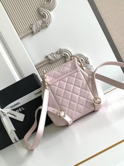 夏季特惠💰1180 原单香奈儿22A系列AS2908羊皮DUMA双肩小背包 女款背包 商品图2