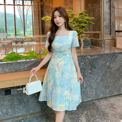 【清仓超15天不保价】奢姿大码女装2025年夏季时尚减龄方领连衣裙胖妹妹气质花色裙子9952894130【1】 商品图2