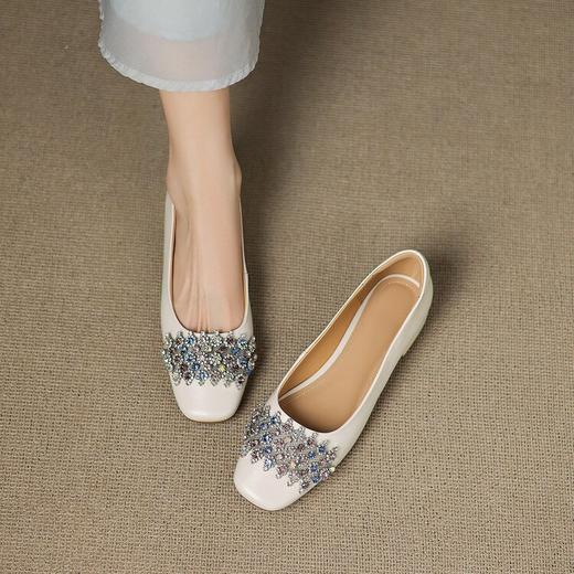 【预售5天】优雅气质法式单鞋女新款水钻方头低跟粗跟真皮灰色通勤瓢鞋ZYY&A1270 商品图1