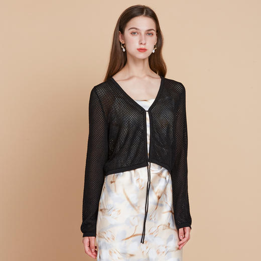 EITIE爱特爱网眼V领显瘦短款长袖针织罩衫纯色百搭2025夏季新款B2501608 商品图4