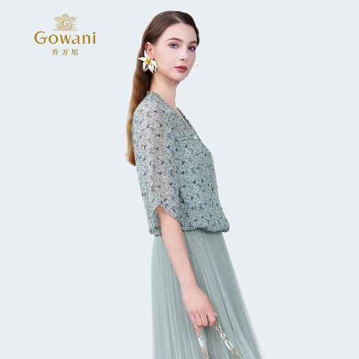 乔万尼2025夏季新品100%真丝印花V领宽松衬衫上衣ED2C531 商品图1