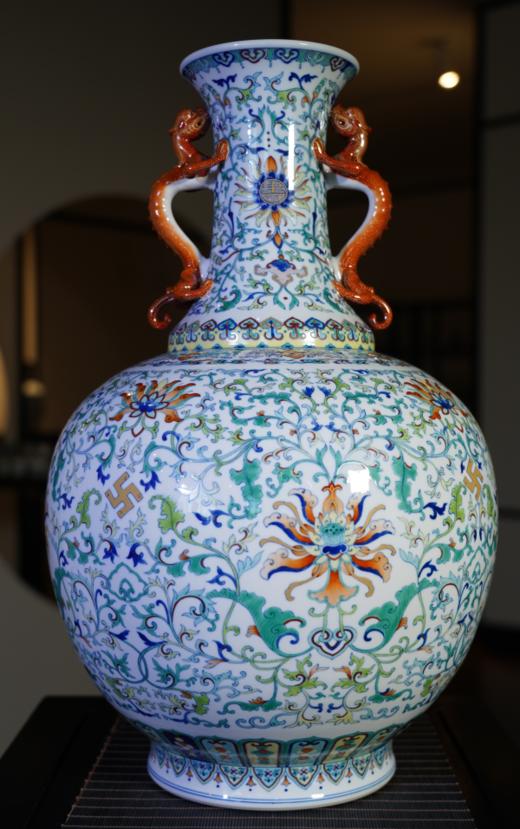 斗彩万福庆寿双耳瓶 商品图0