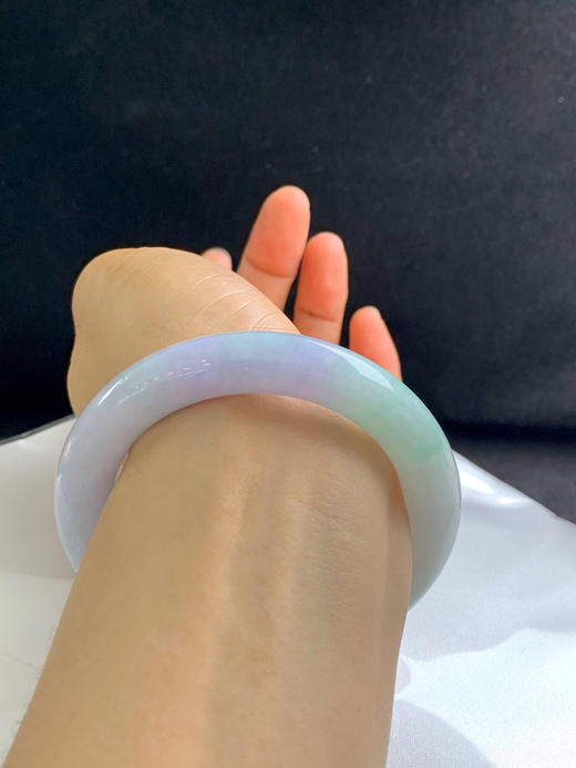 620210，56圈口，细糯化春彩圆条福镯，细腻春带彩 商品图5