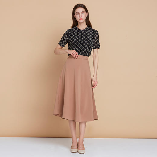 EITIE爱特爱春新款温柔气质修身显瘦通勤印花针织上衣7702401 商品图3