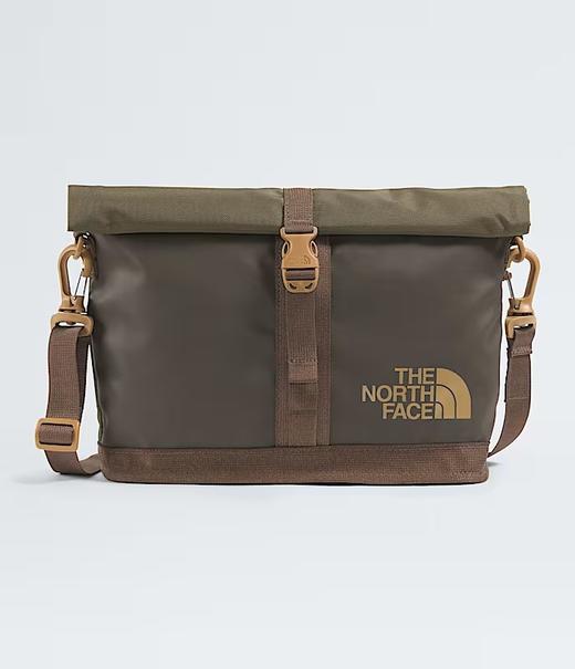 户外冲锋包包，大容量防泼水。压胶工艺字母长肩带单肩包C061260 商品图6