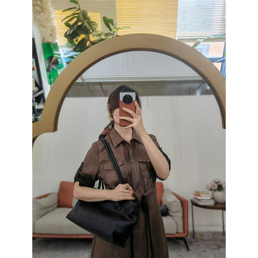 【贝拉推荐】柞蚕丝香云纱非遗工艺 斜纹绸柞蚕丝连衣裙 大气通勤工装风 挺括不易皱 商品图3