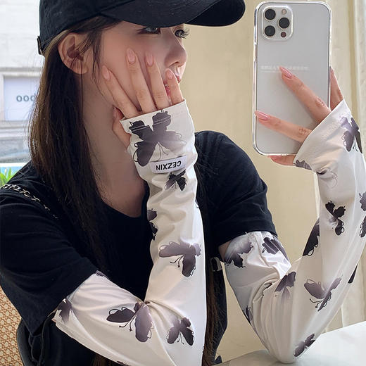 买一送一【清凉防晒！防护至手背】渐变蝴蝶冰丝防晒袖套可爱女防紫外线手套夏季骑行开车护手臂冰袖。ry 商品图1