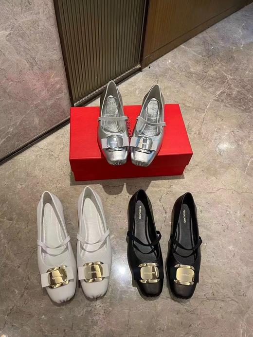 静奢金属扣芭蕾舞鞋 商品图4