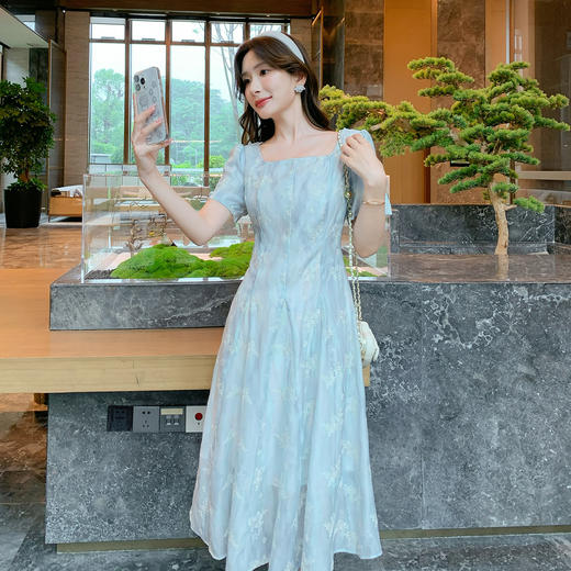 奢姿大码女装2025夏装新款胖妹妹法式方领连衣裙绣花渐变裙子9952869717【1】 商品图2