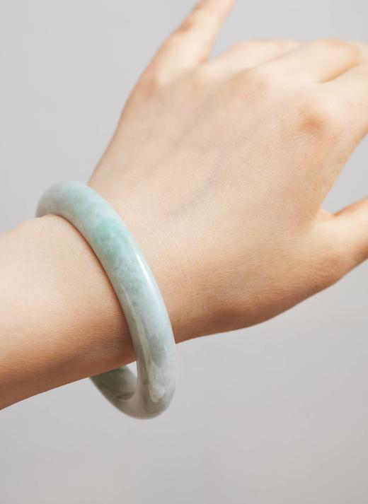 伽罗JALO A货翡翠手镯SGE07158 商品图2