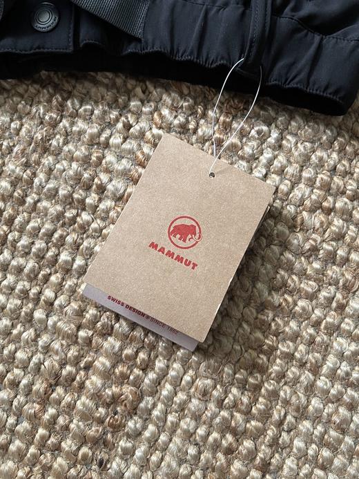 点此购买 猛犸象夏季男士经典红标速干透气户外软壳短裤 md 321188 商品图9