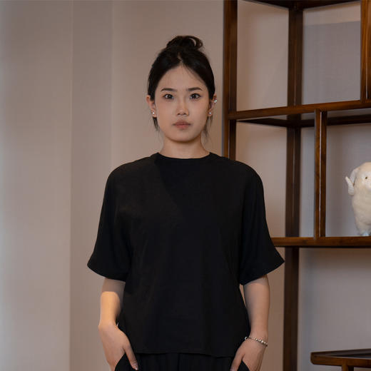 女款圆领厚后开衫 商品图0