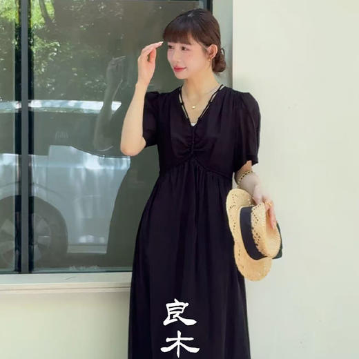 【预售7天】良木礼V领连衣裙（101） 商品图0