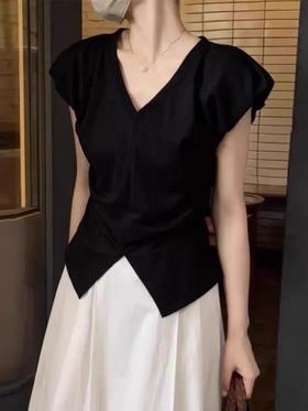 【不规则开叉V领短袖】t恤女夏季新款 黑色修身显瘦收腰小飞袖上衣 