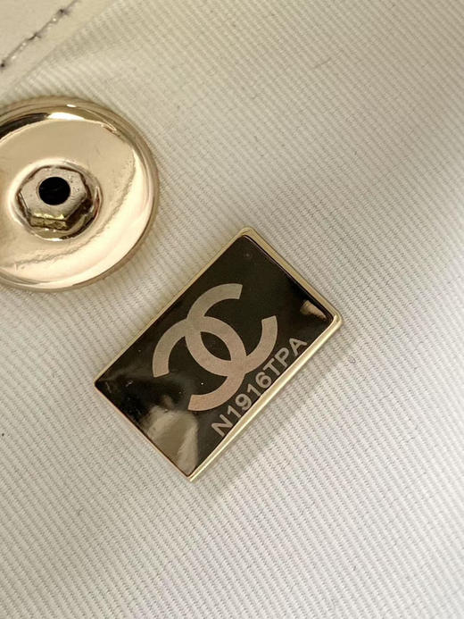 夏季特惠💰1180 原单香奈儿22A系列AS2908羊皮DUMA双肩小背包 女款背包 商品图8