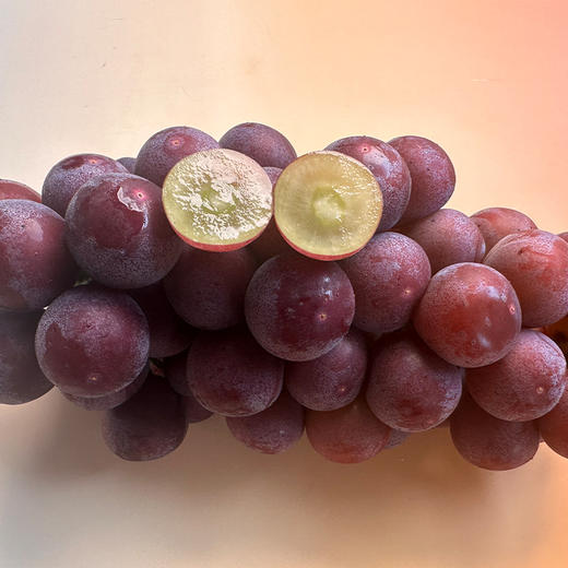 【自营】云南妮娜皇后葡萄2斤/3斤彩箱装  顺丰/京东包邮 商品图2