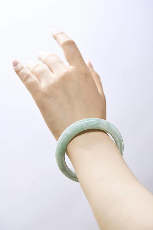 伽罗JALO A货翡翠手镯SGE07163 商品图2