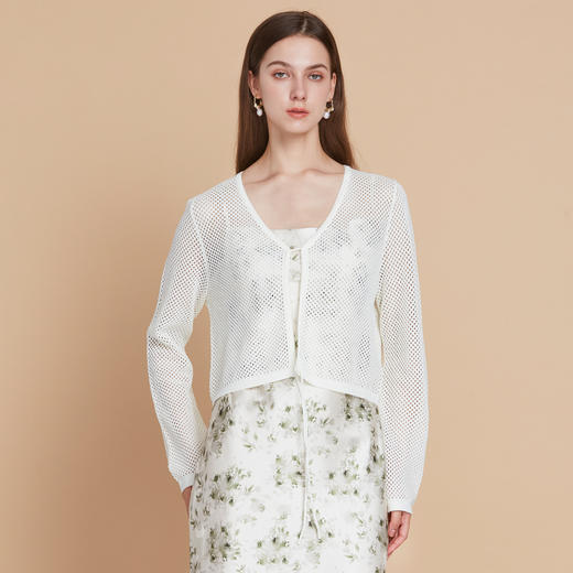 EITIE爱特爱网眼V领显瘦短款长袖针织罩衫纯色百搭2025夏季新款B2501608 商品图7