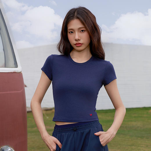 I'd爱帝【蚕宝宝】夏季运动百搭上衣短款修身显瘦爱心刺绣印花T恤 商品图8