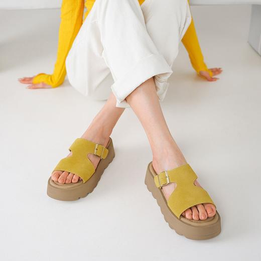 【2025夏季新款拖鞋】厚底高级感拖鞋时尚露趾多巴胺沙滩软底拖鞋-BB 商品图2