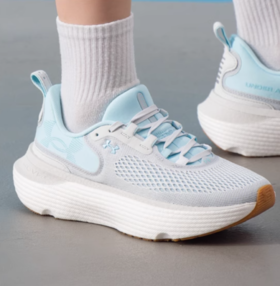 【12.13圣诞专享礼遇】
安德玛 UA Infinite Elite 2韧系列·菁英版女子跑鞋3028178-014